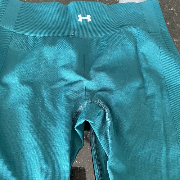 EUC under armour crop compression threadborne - Picture 2 of 3